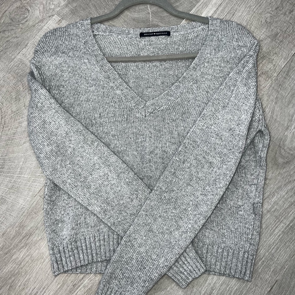 Brandy Melville shirt